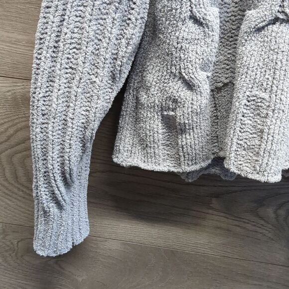 Cozy Gray Cable Knit Turtleneck Sweater - Picture 5 of 8